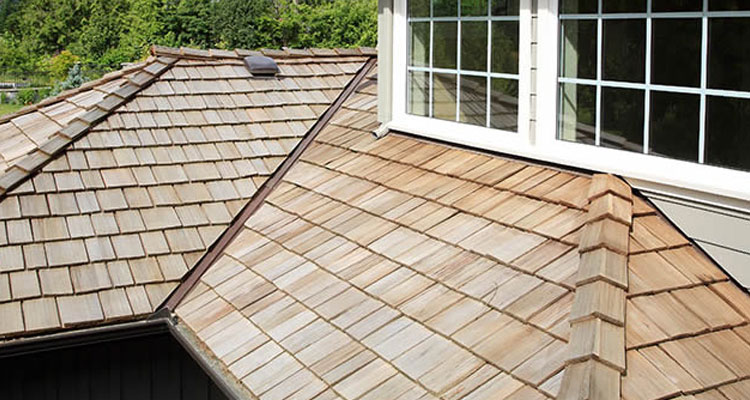 Wood Shakes Roofing Contractors Compton
